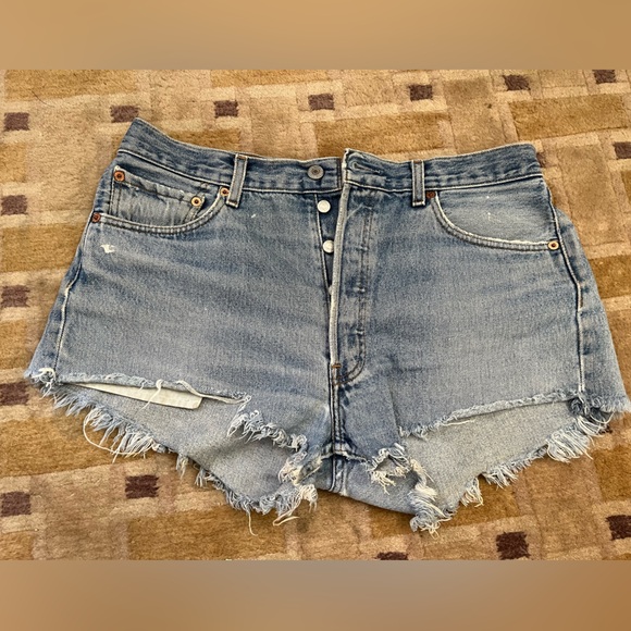 Vintage Levi’s fly button Jean shorts - Picture 2 of 11